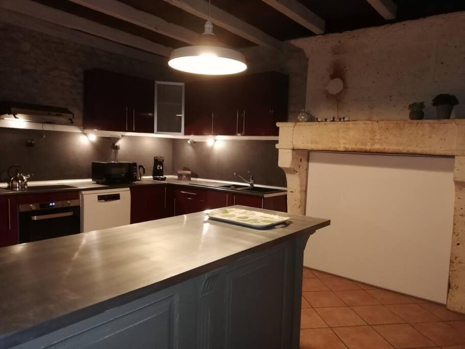 Maison Charentaise A La Campagne Becheresse Esterno foto